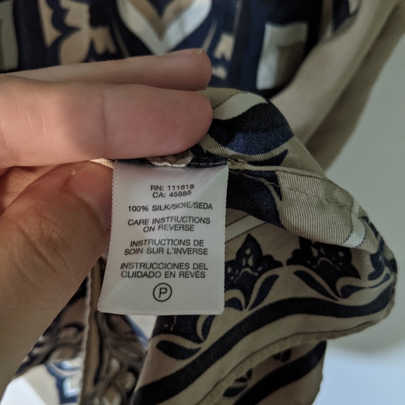 Michael Kors blouse - Picture 2 of 4